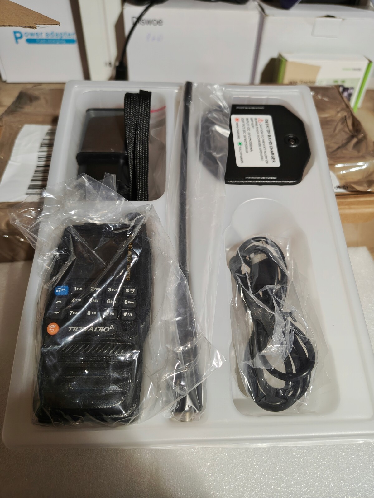 Tid rádio H3 TD-H3 5W radiotelefon s BlueTooth 8pásmovým přijímačem s AirBandem