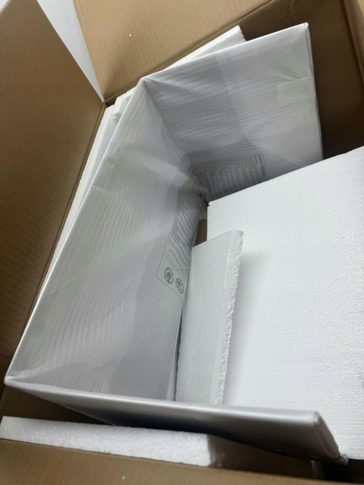 Vnější plech pro mikrovlnnou troubu Samsung (DE64-02356G)