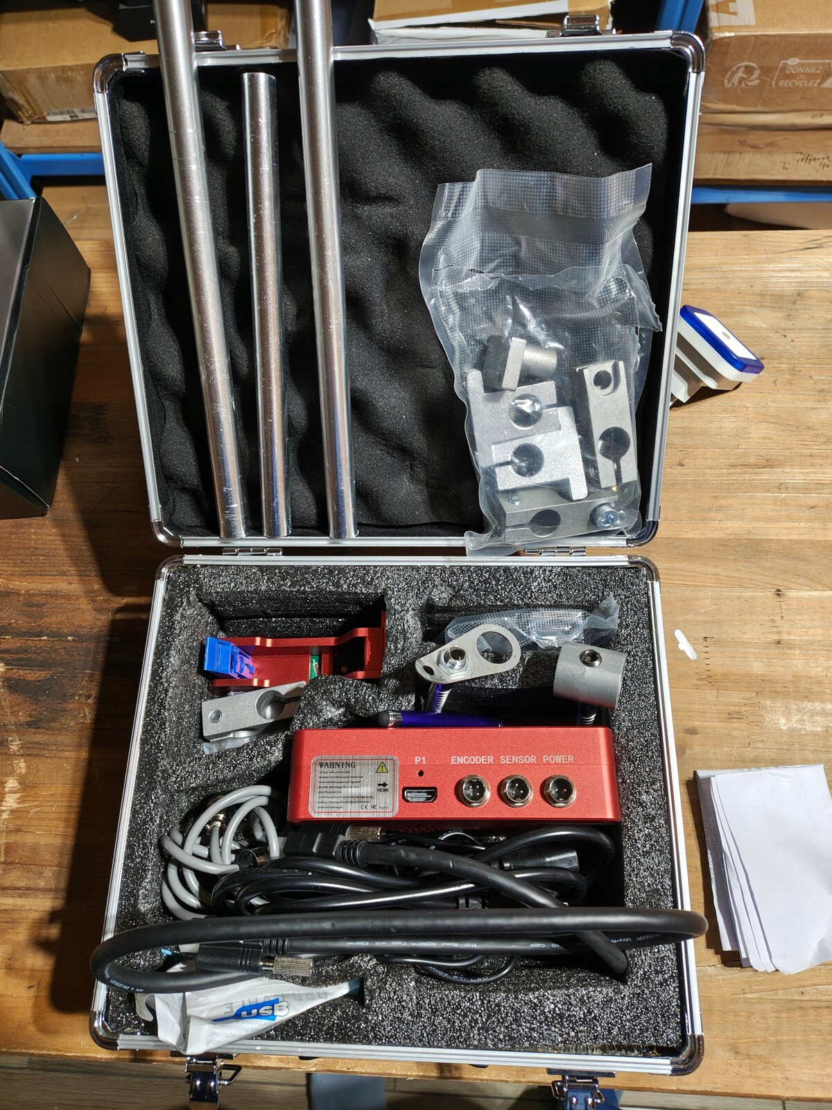 Automatická tiskárna, průchozí Qr kódy pro průmyslovou linku do dat