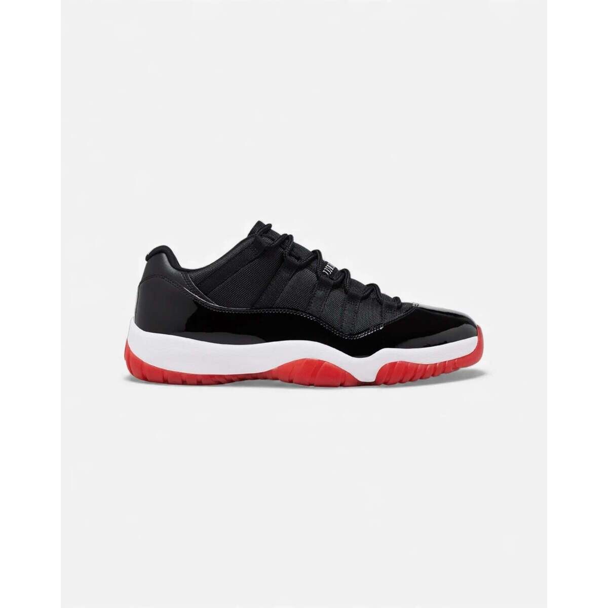 Nike  Jordan 11 Retro Low Bred (2025)  Bílá