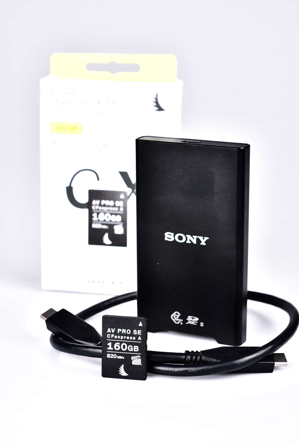 Sony čtečka karet CFexpress (Typ A) MRW-G2 + CFexpress Typ A 160GB bazar