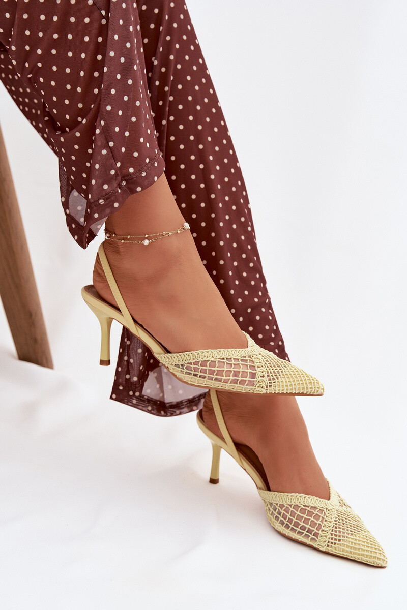 Žluté sandály na podpatku Hanelis