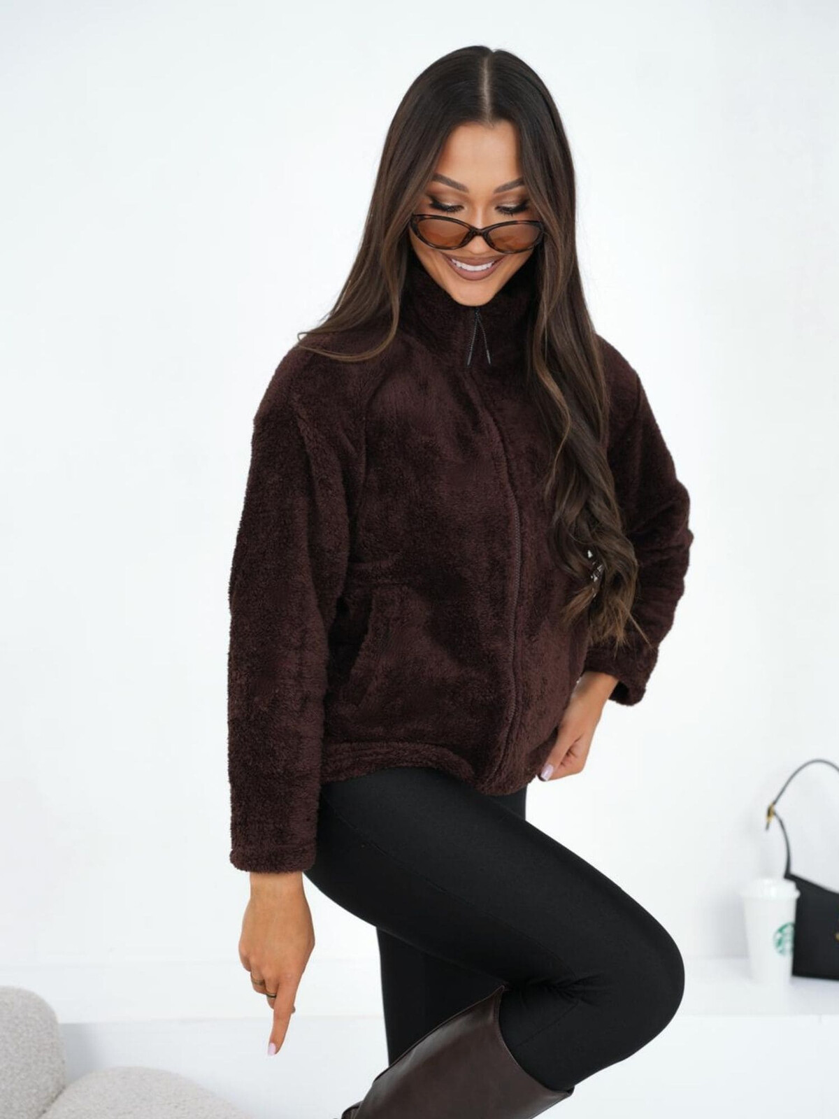 Tmavě hnědá mikina z umělé kožešiny