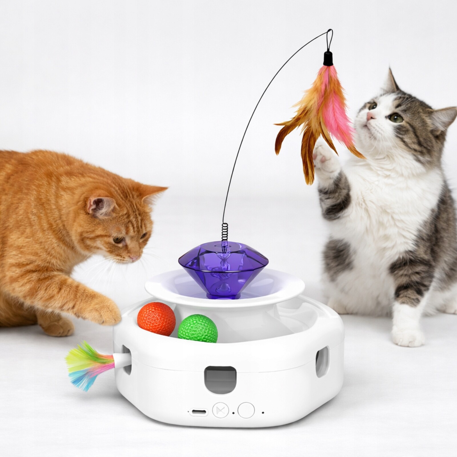 Interaktivní hračka pro kočky s laserem a peříčky – hra na schovávanou, 4v1