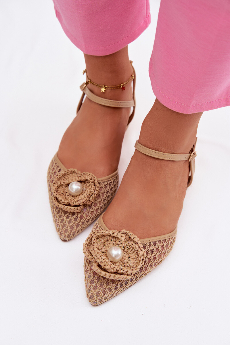 Dámské sandály na blokovém podpatku s ozdobou