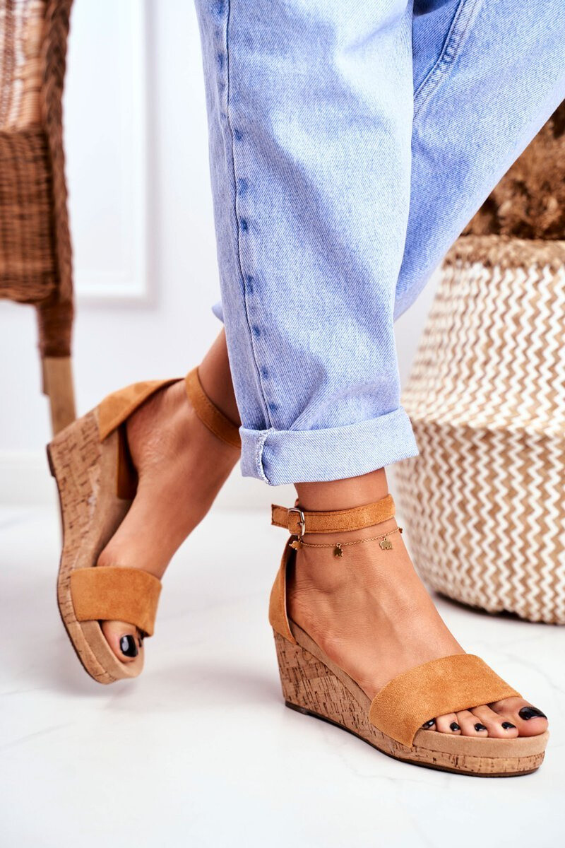 Dámské sandály na platformě Camel MarryMe