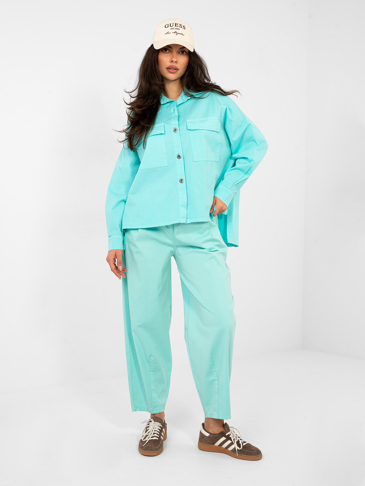 Tyrkysová košile s dlouhým rukávem