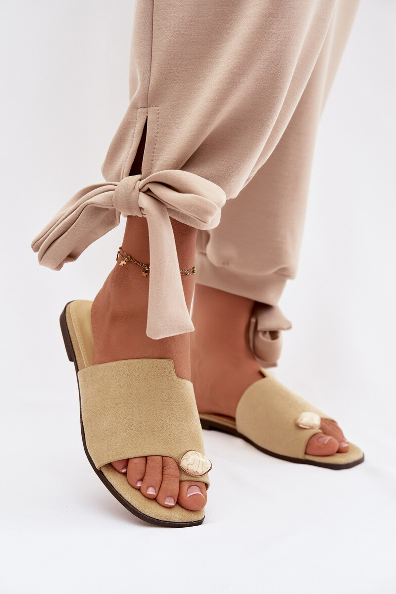 Dámské žluté pantofle z eko semiše Selavine