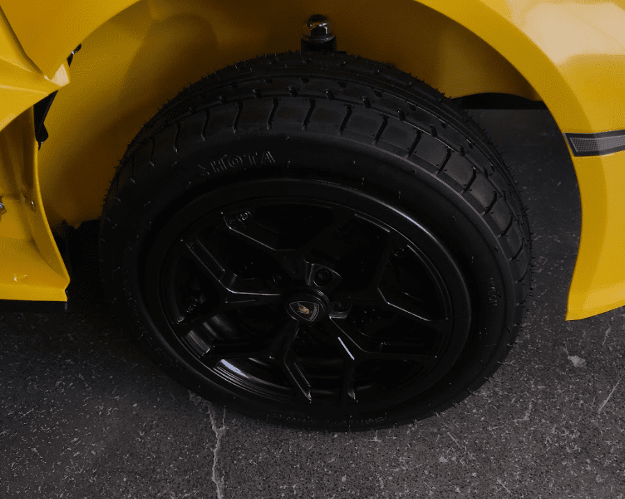 mamido Náhradní nafukovací kolo s poklicí pro Lamborghini Revuelto