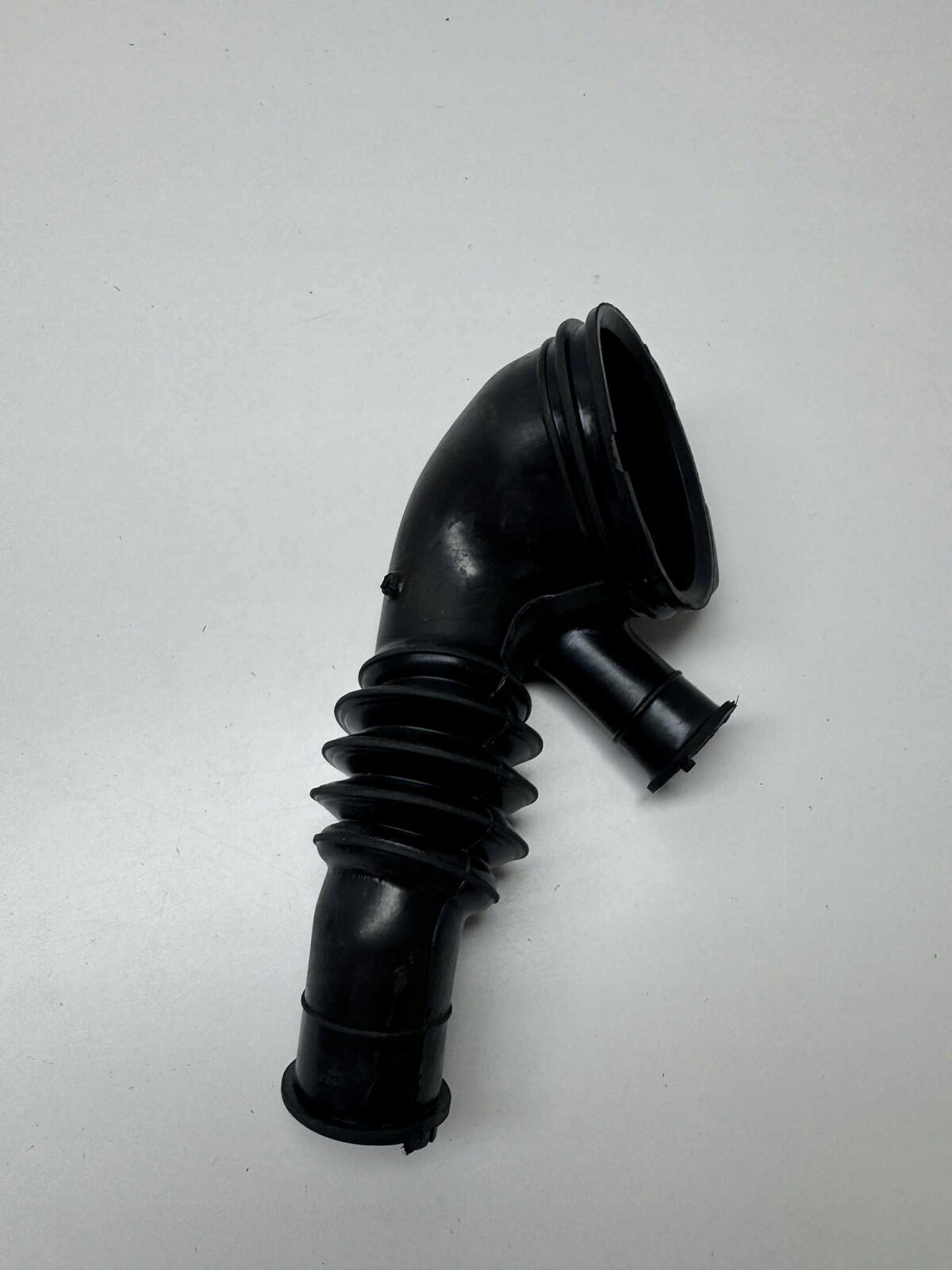 Připojovací hadice (buben-čerpadlo) pro pračku Samsung DC67-00335A