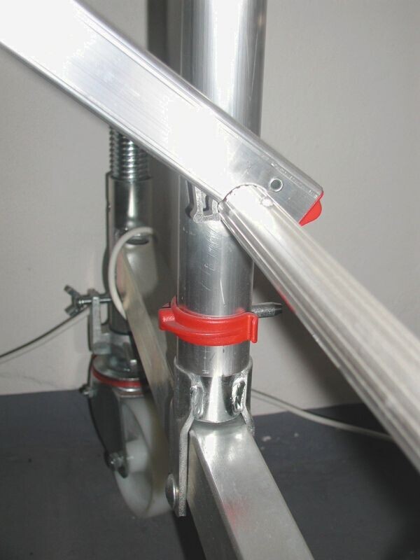 Upevňovací třměn rámu k lešení Hymer Euroform 7071