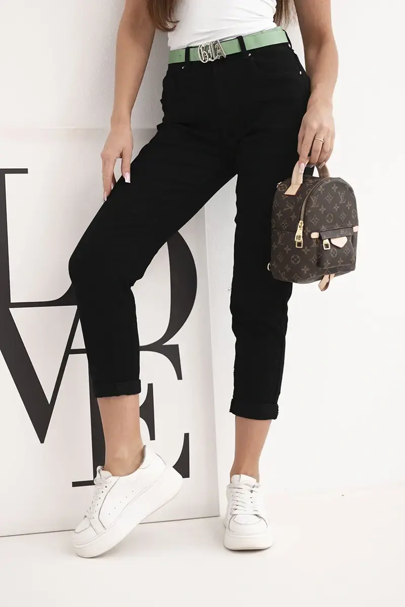 Dámské mom fit džíny s vysokým pasem a zeleným páskem