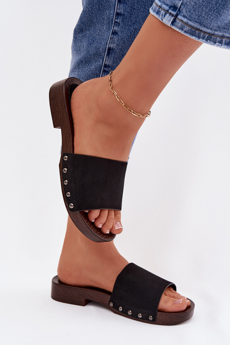 Boto Dámské pantofle s nýty na nízkém podpatku Černé Amelvessa