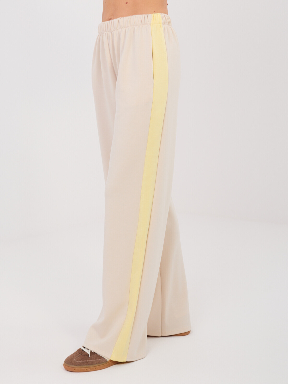 Komplet kalhoty s pruhem