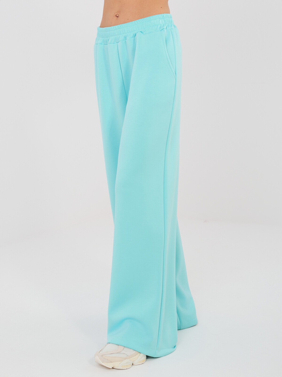 Mintové kalhoty s volným střihem