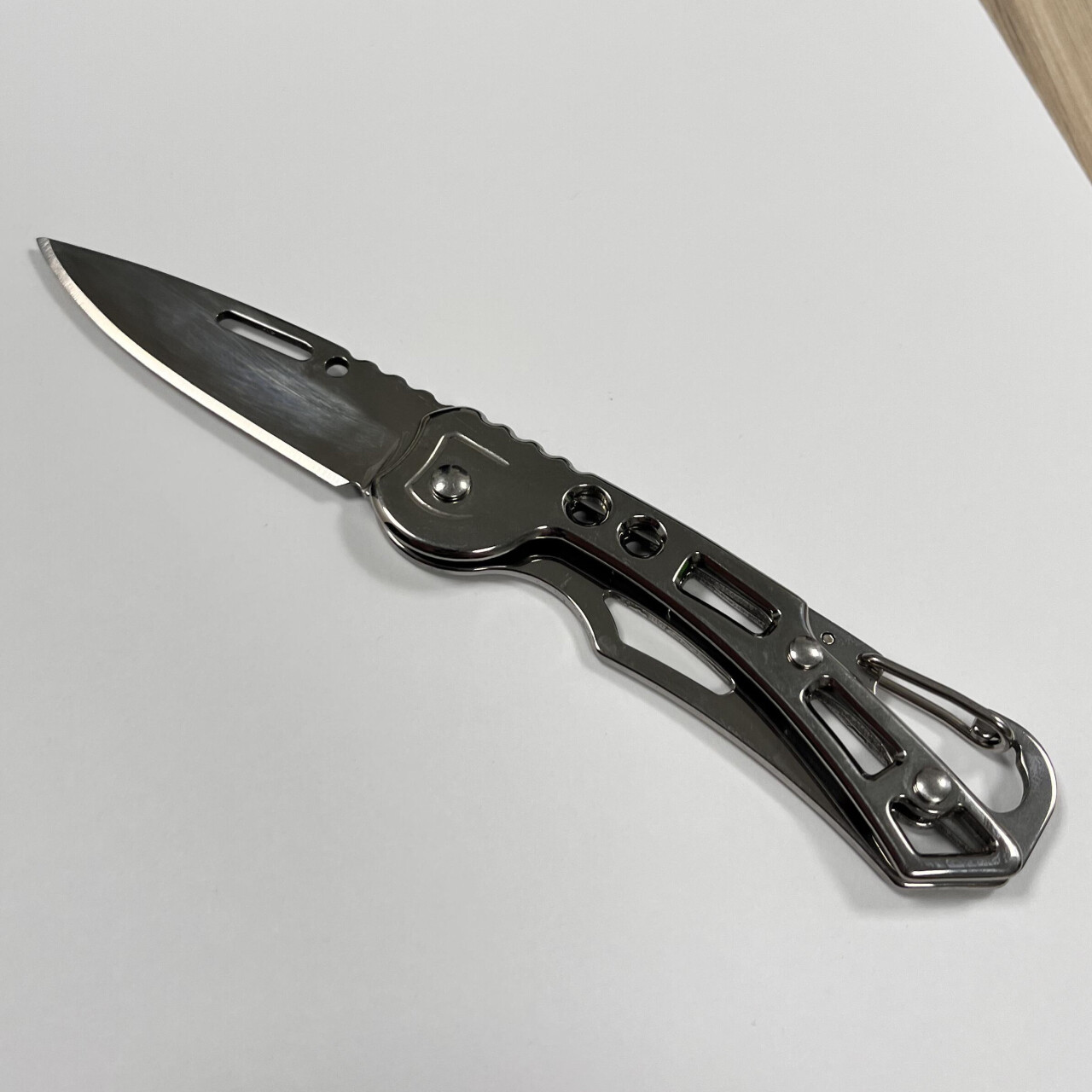 Nůž zavírací s karabinou ATL - stříbrný