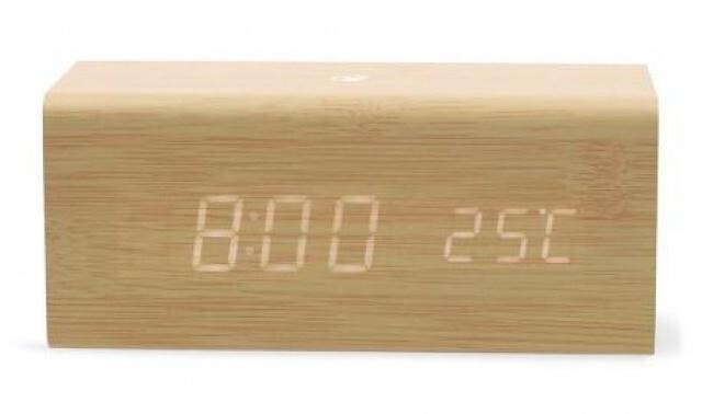 Digitální budík s FM rádiem Nedis CLAR3004BN