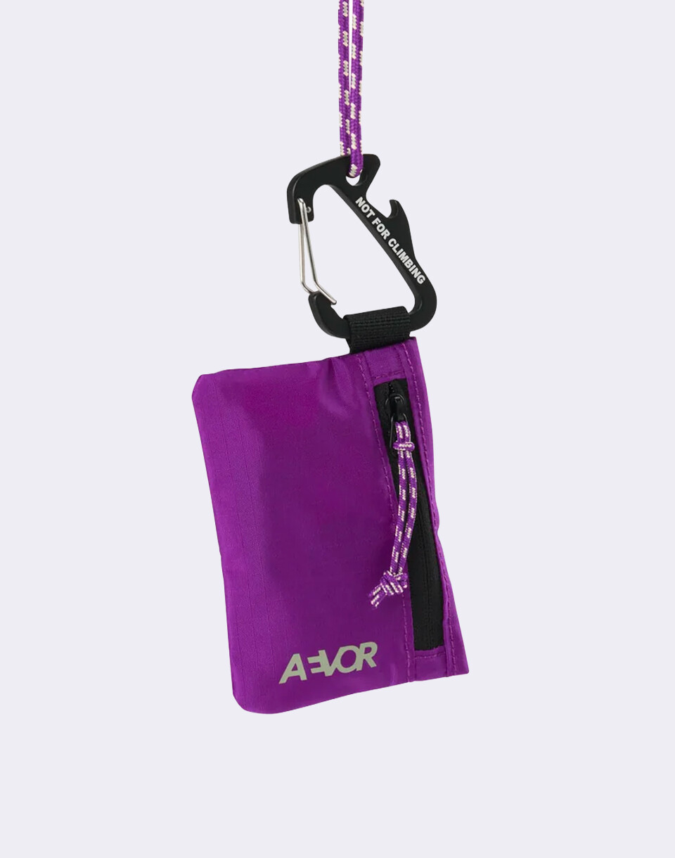 Aevor Explore Wallet Ripstop Electric Fuchsia