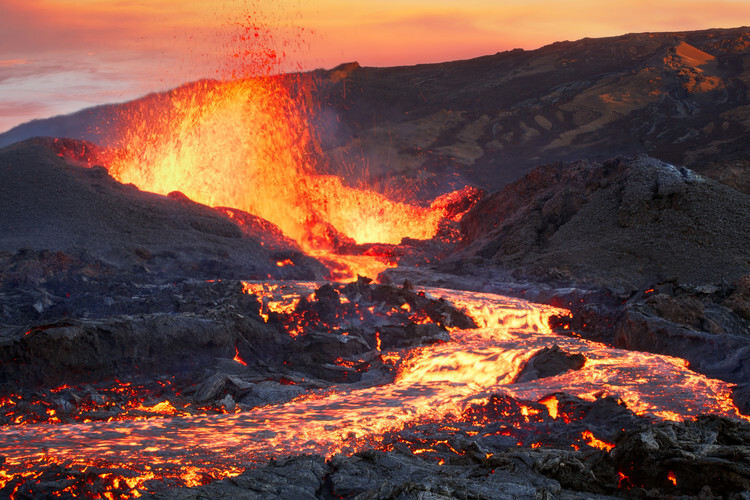 Barathieu Gabriel Plakát, Obraz - La Fournaise Volcano, Barathieu Gabriel, 40 × 26.7 cm