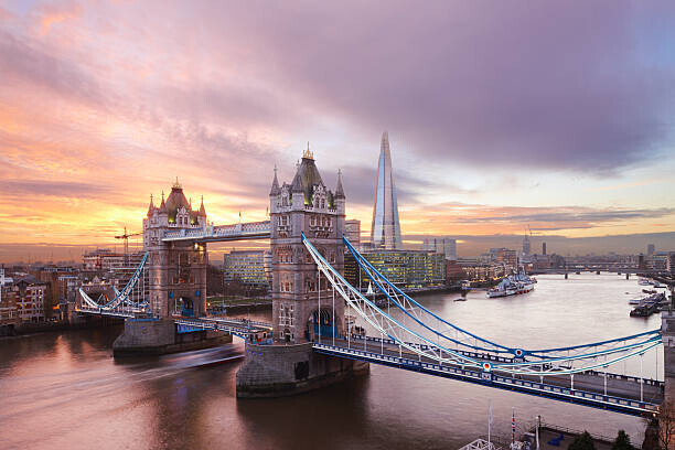 Laurie Noble Plakát, Obraz - Tower Bridge and The Shard at sunset, London, Laurie Noble, 40 × 26.7 cm