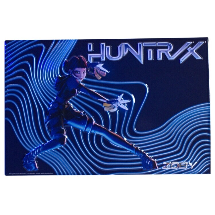 DISTRINEO Plechová cedule K-Pop Demon Hunters - Zoey, 20 x 30 cm