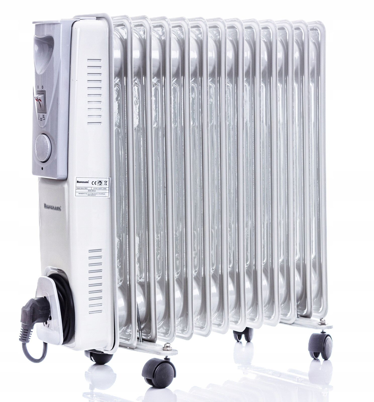 Olejový radiátor Ravanson Oh 13 2500 W bílá olejová kolečka