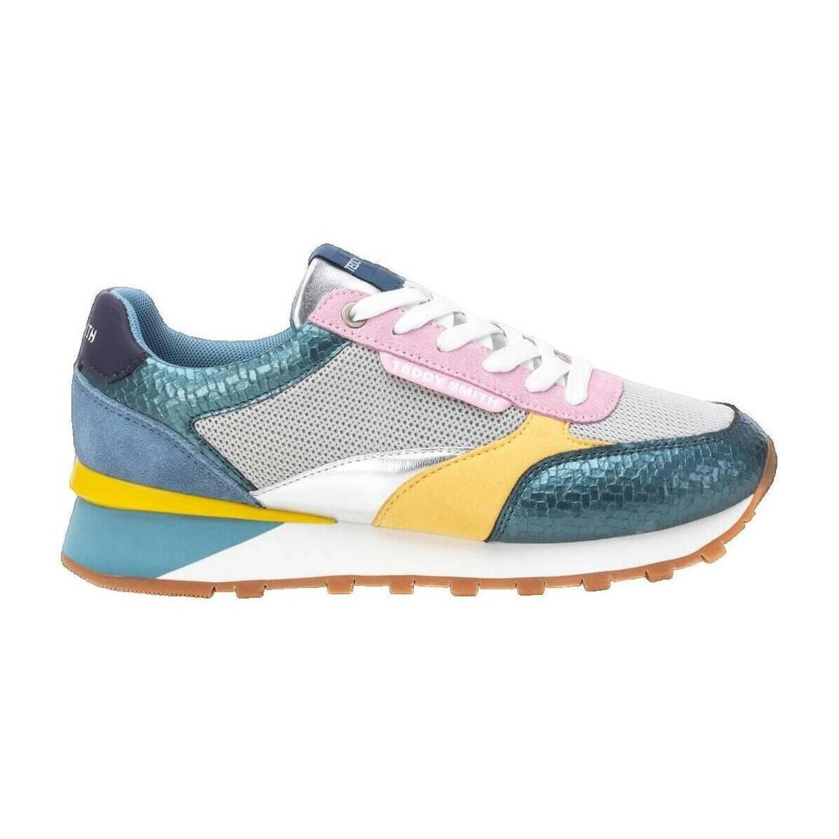 Teddy Smith  12014103  Modrá