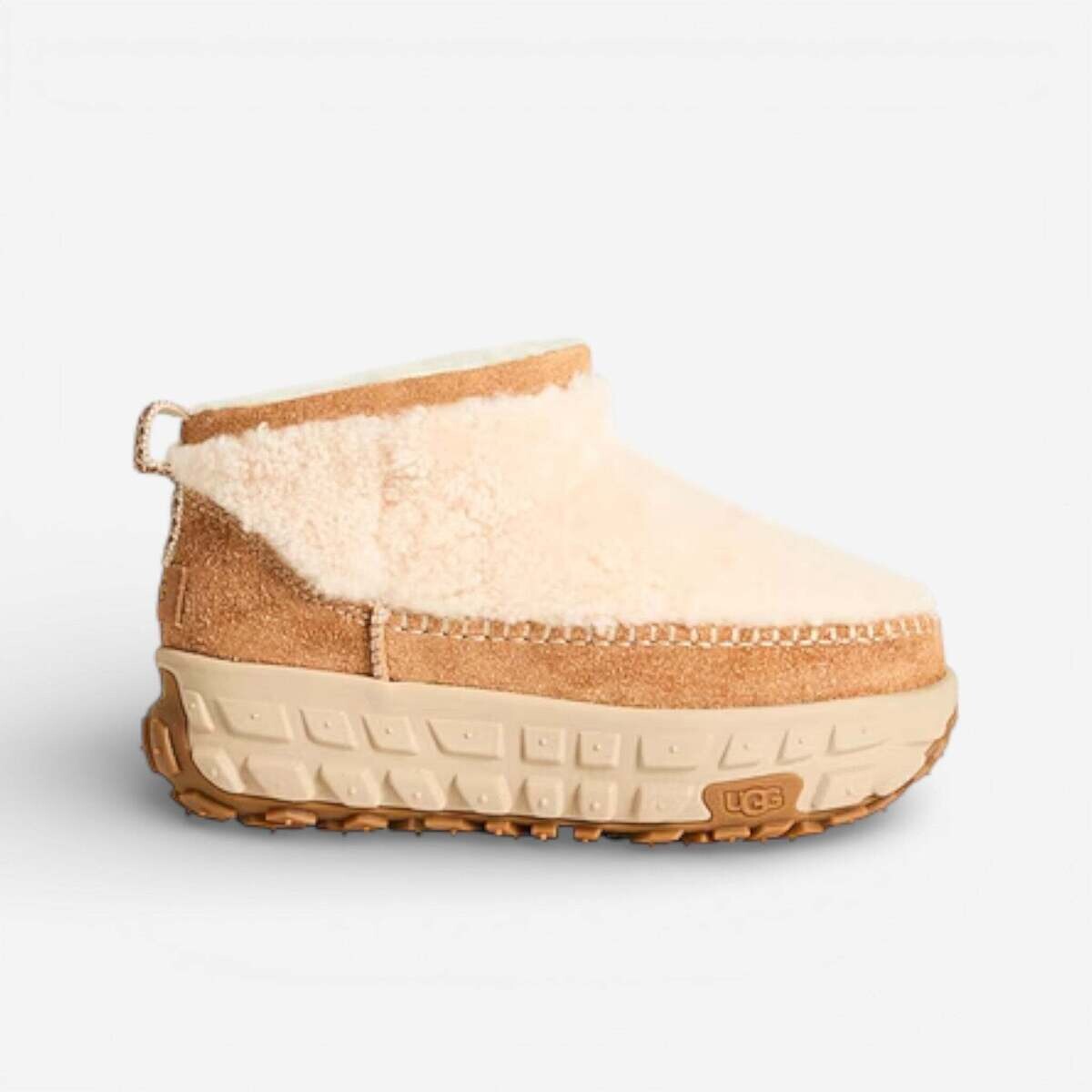 UGG  Venture Daze Ultra Mini Cozy Boot Natural  Bílá