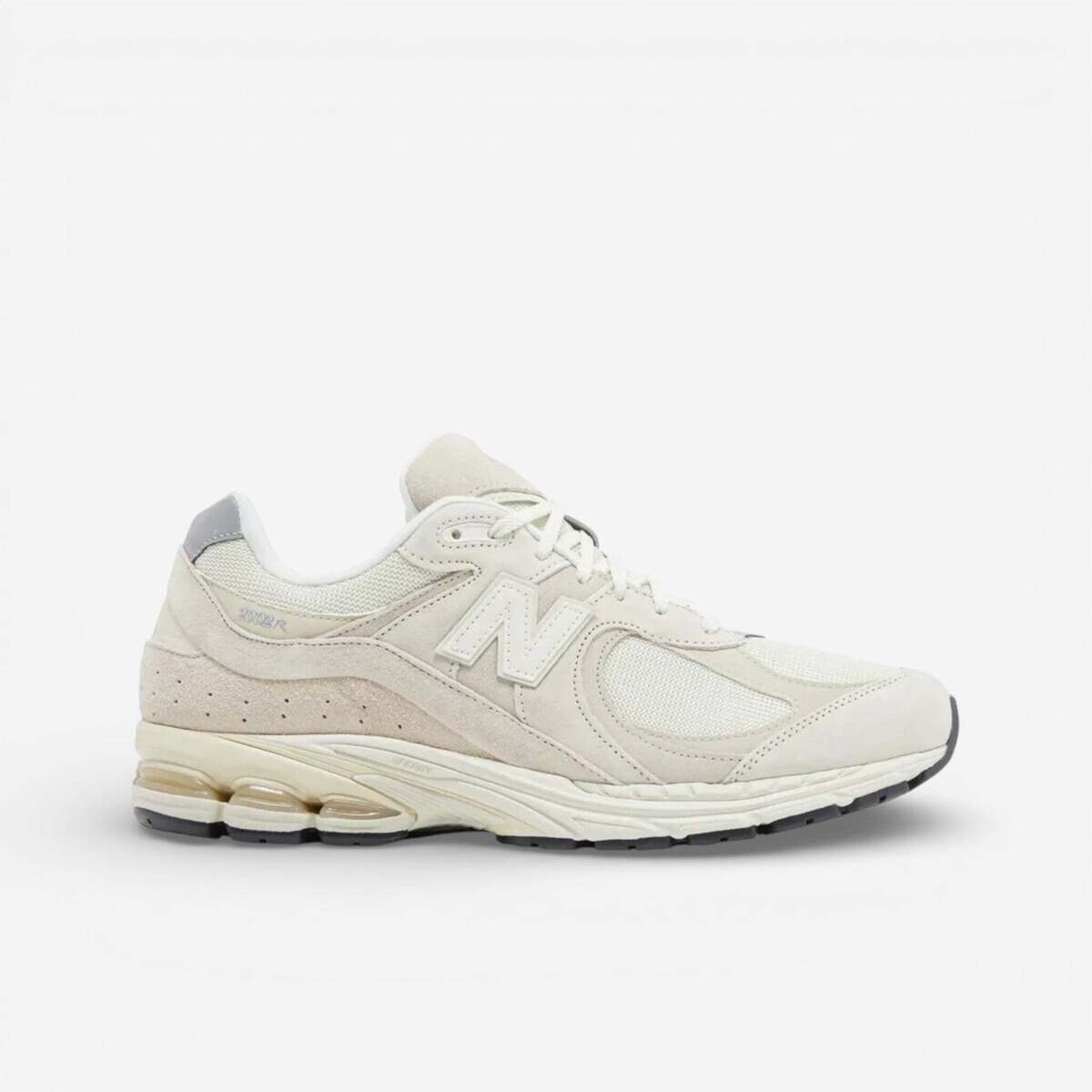 New Balance  2002R Off White  Bílá