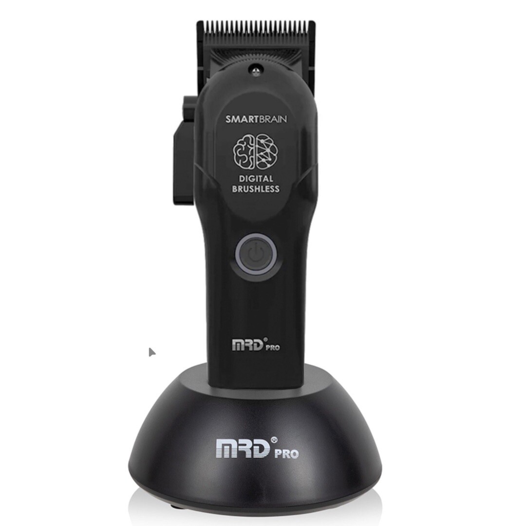 MRD PRO SmartBrain BRUSHLESS Super Torque Motor Clipper - profesionální střihací strojek + M22 - olej na mazání, 200 ml BLACK - černý