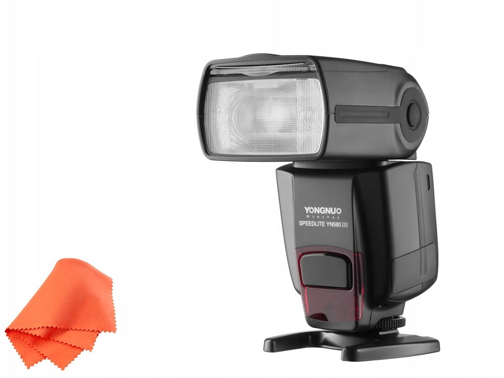 Reportážní lampa YongNuo YN-560III v2018 s vestavěným přijímačem