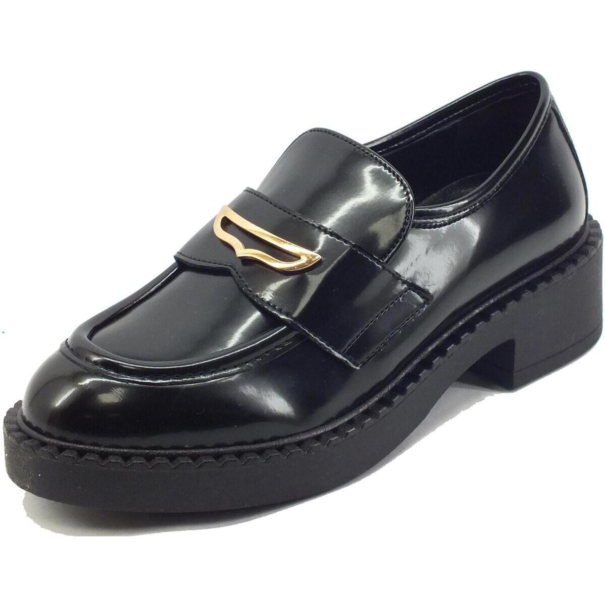 Nacree  2019019 Pool  Černá