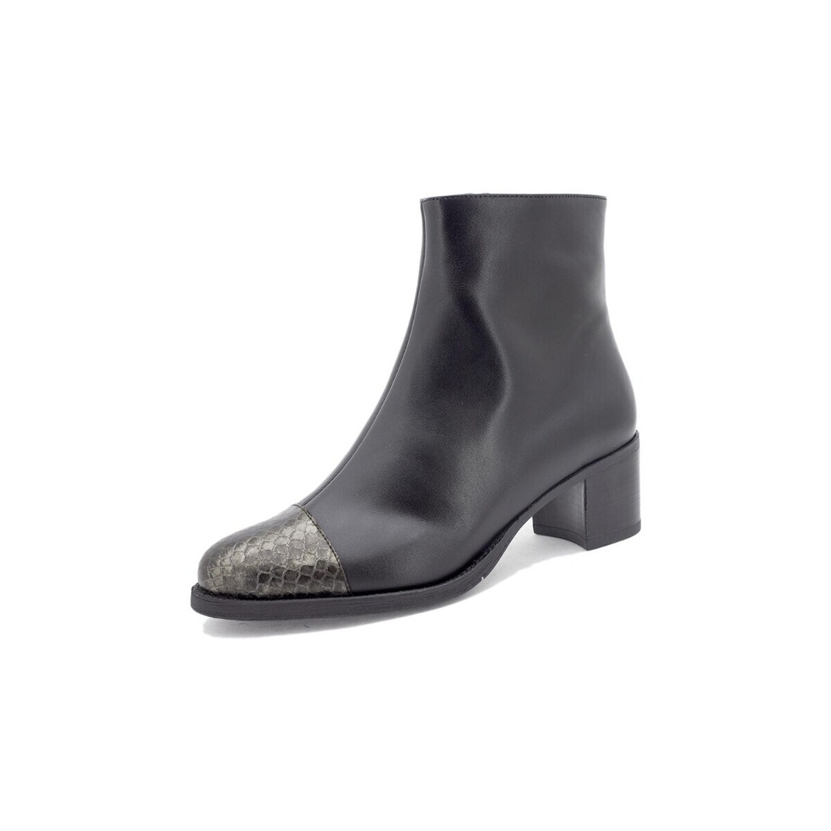 Piesanto  245441  Černá