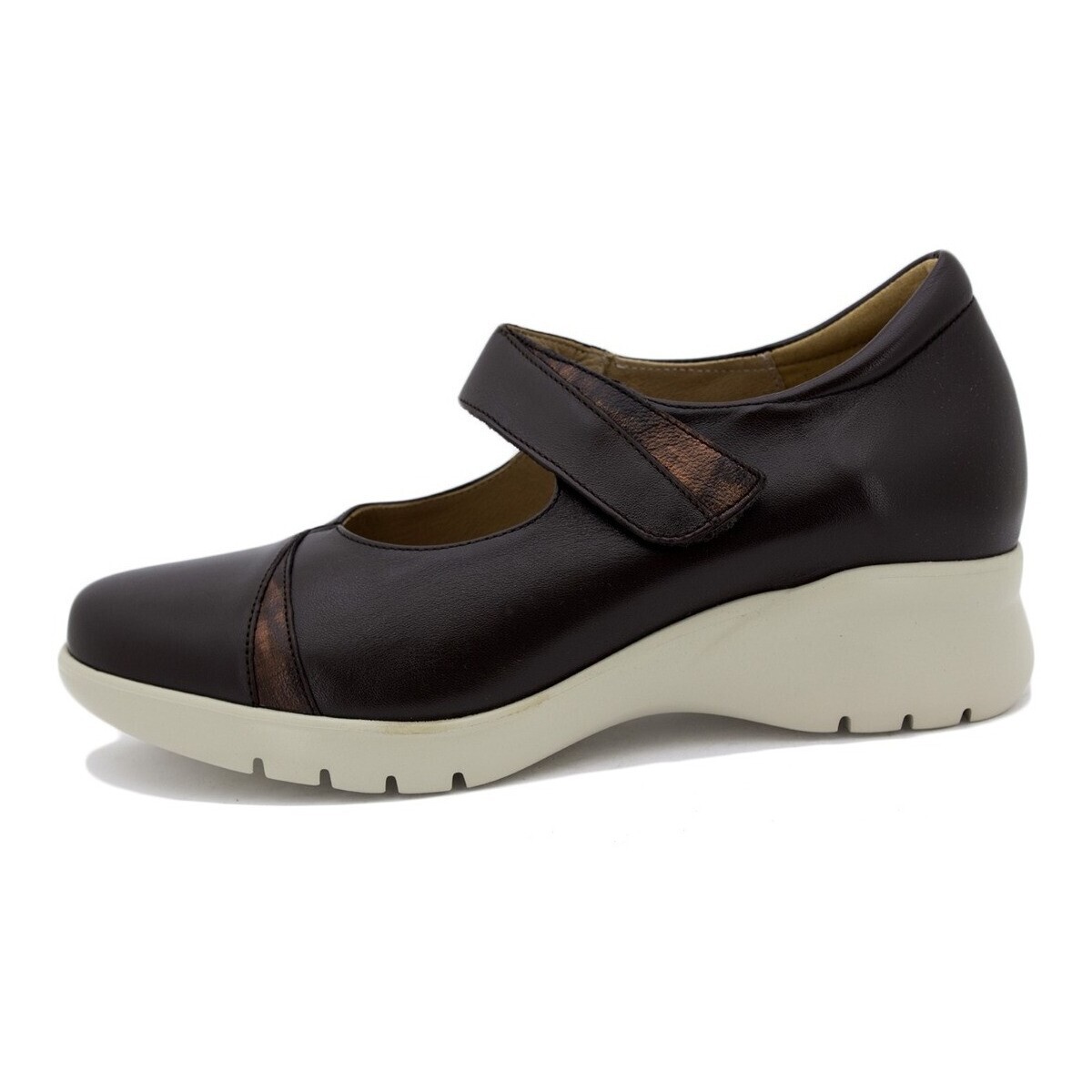 Piesanto  245857  Hnědá