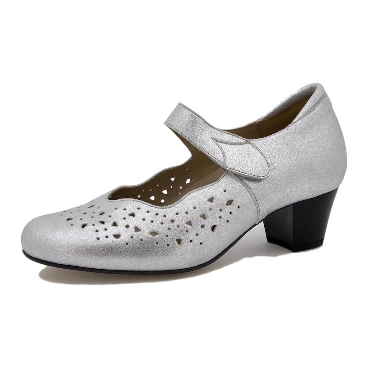 Piesanto  250323  Stříbrná