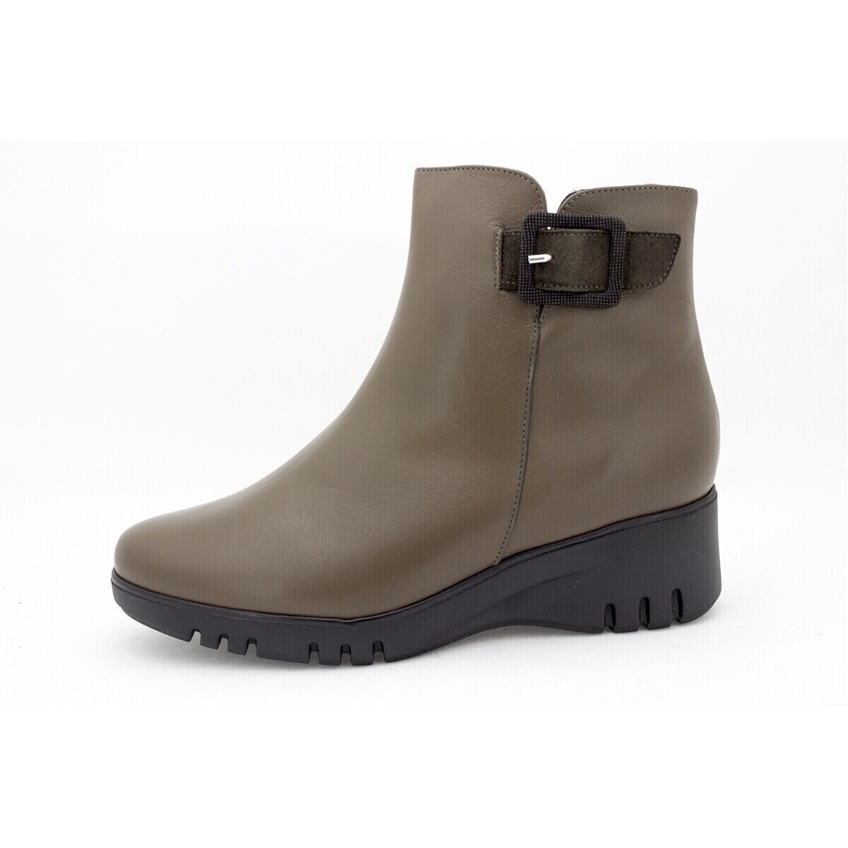 Piesanto  245908  Hnědá