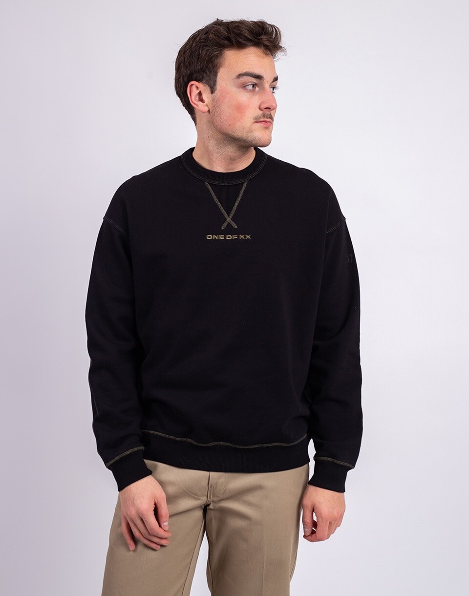 ONE OF XX Black Fleece Embroidered Crewneck Black S