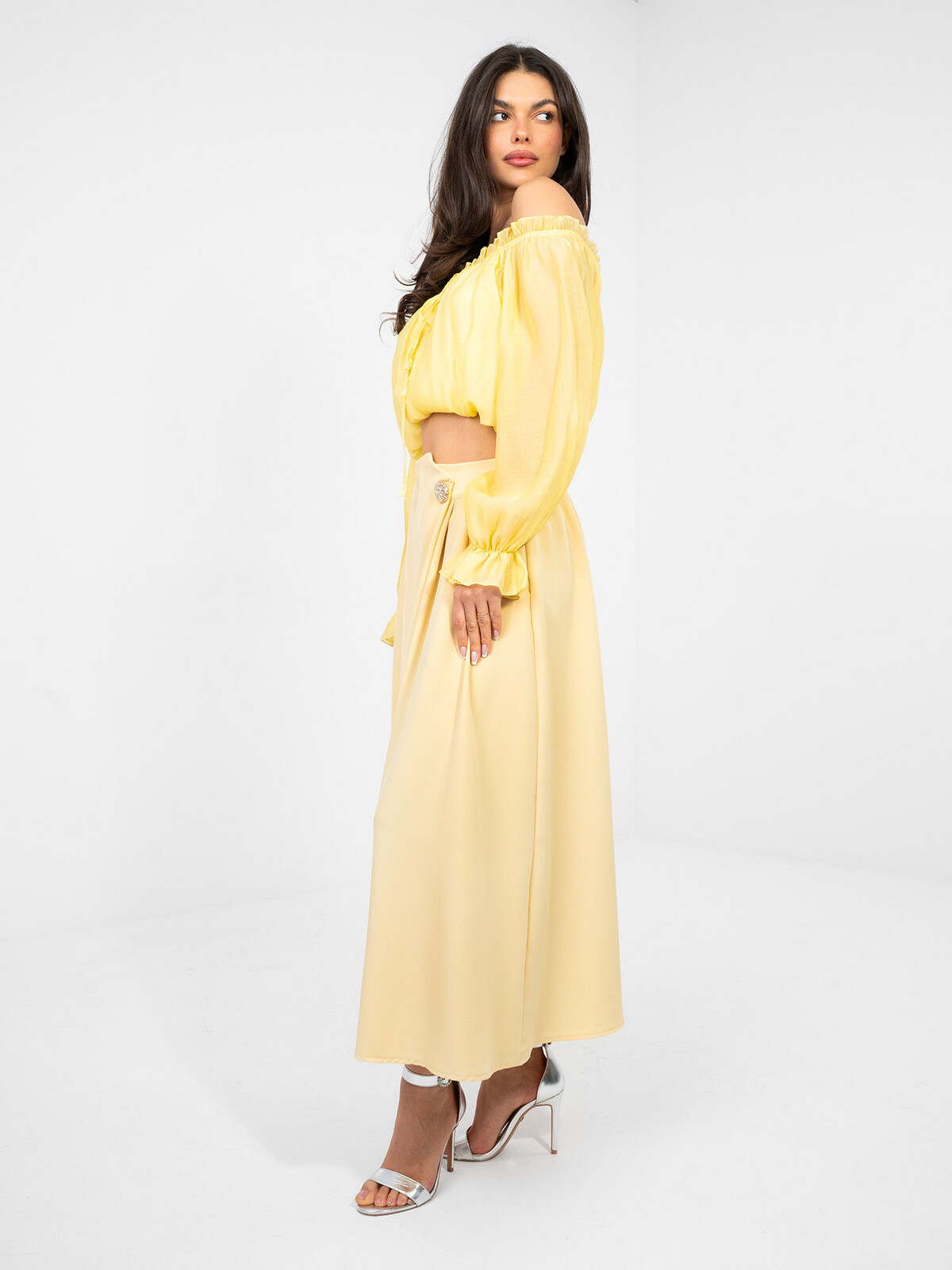 Elegantní midi sukně ve světle žluté