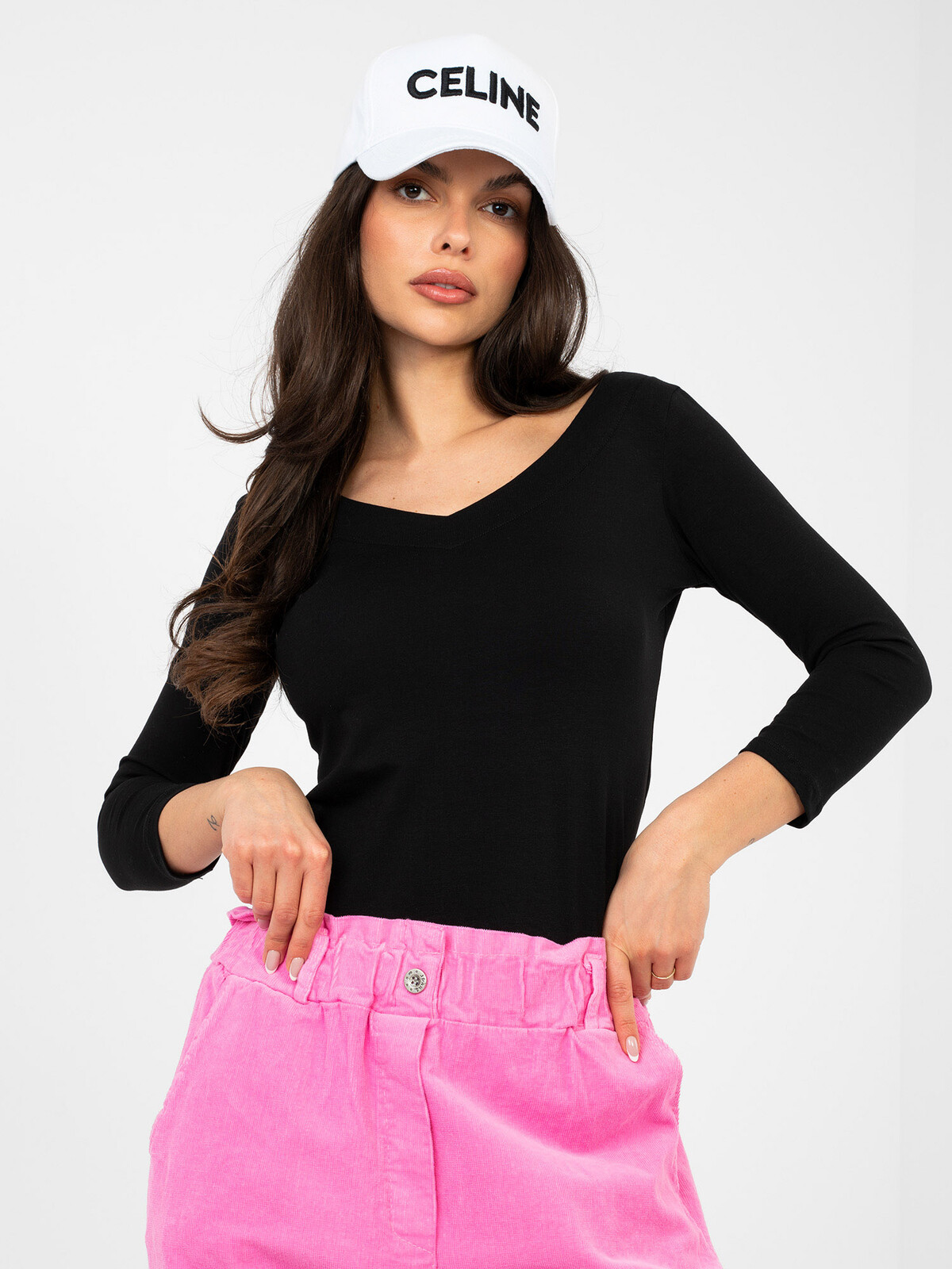 Černá halenka s výstřihem na zádech