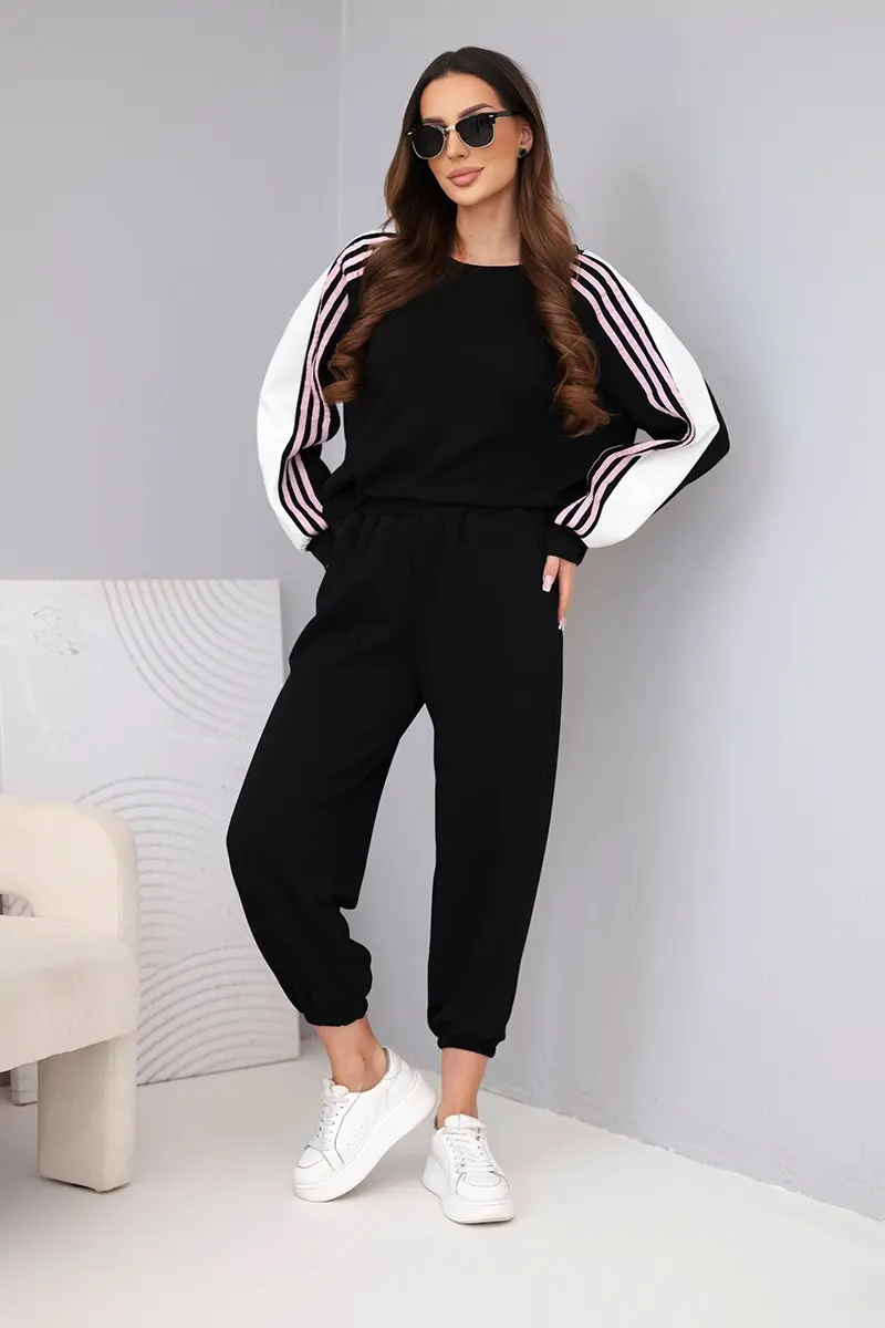 Kesi Włoski dámská měkká souprava s bočním pruhem