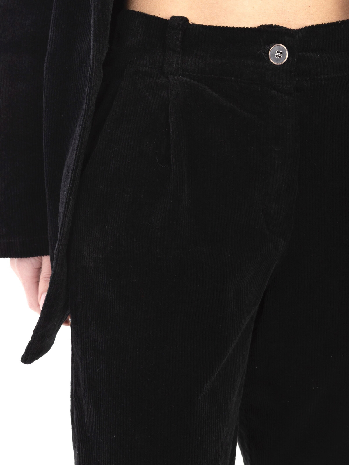 Černé struksové kalhoty typu mrkev