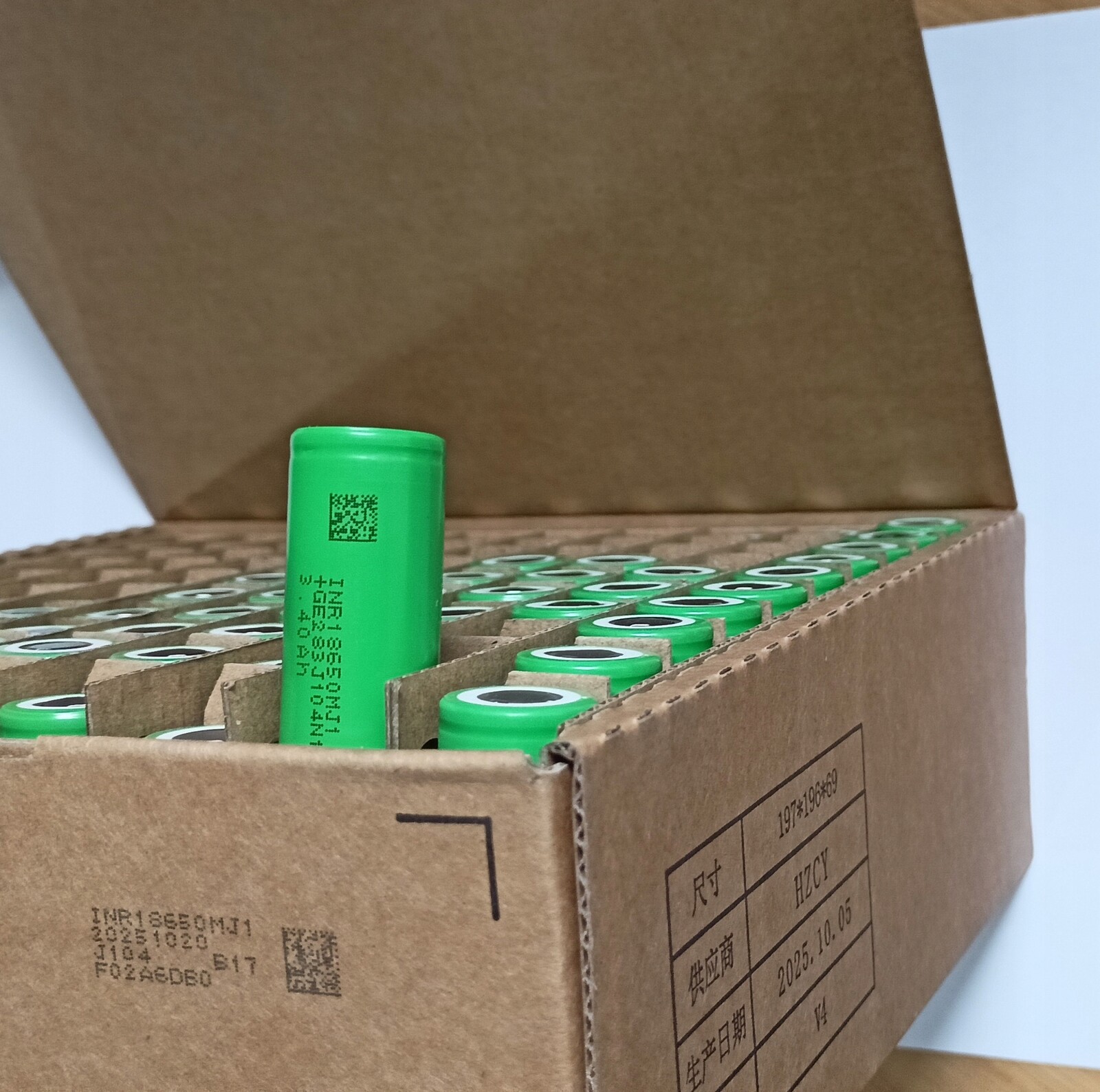 18650 Li-ion Lg INR18650MJ1 3400mAh 10A Nové 25/10 50ks 100x iz. kroužek