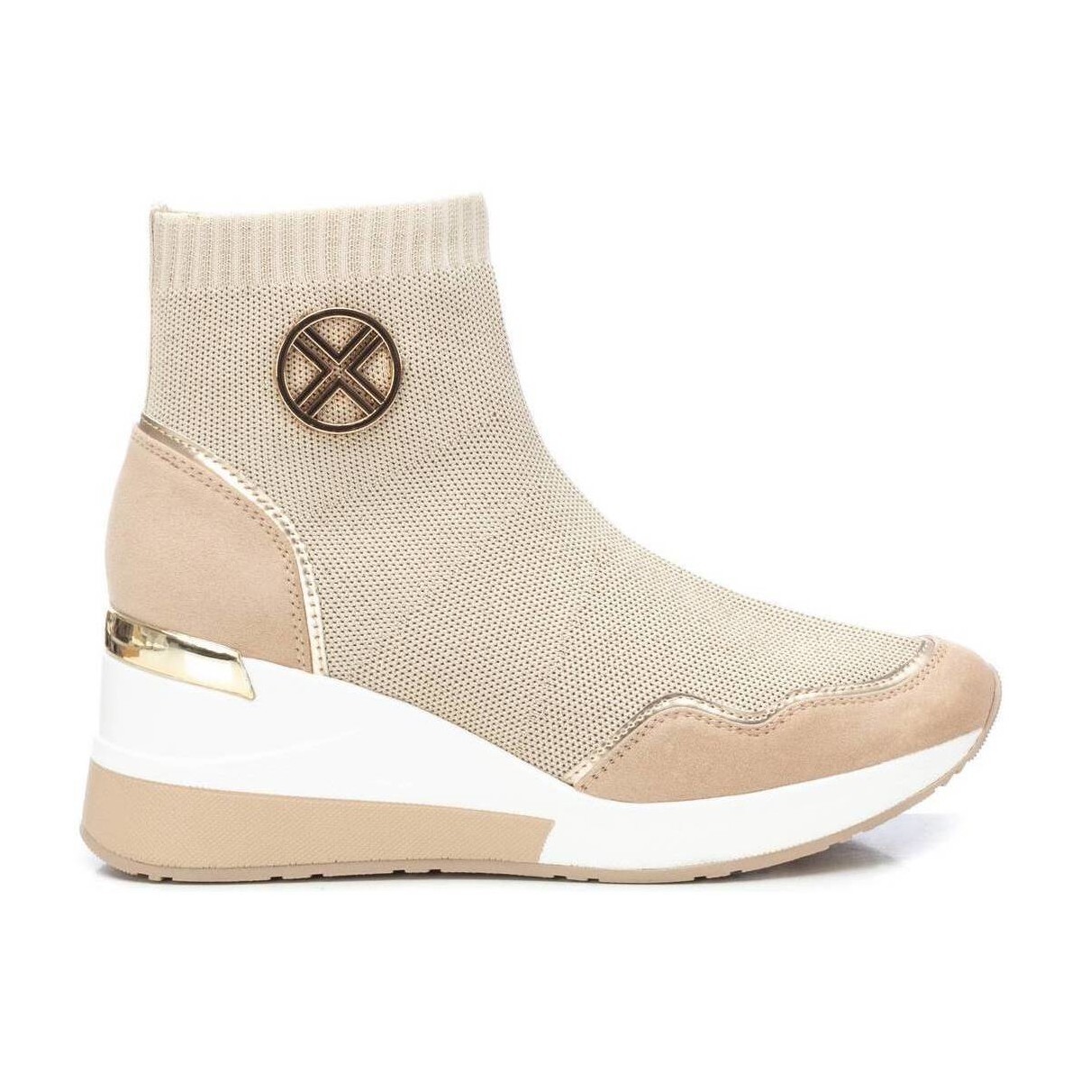 Xti  14146702  Hnědá