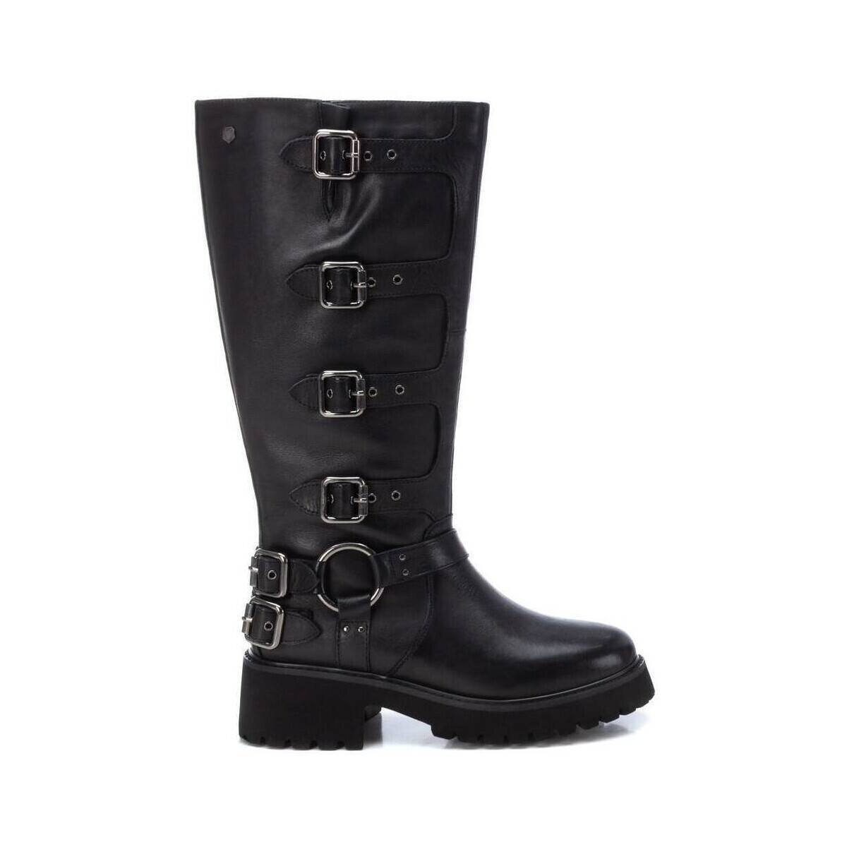 Carmela  16192901  Černá