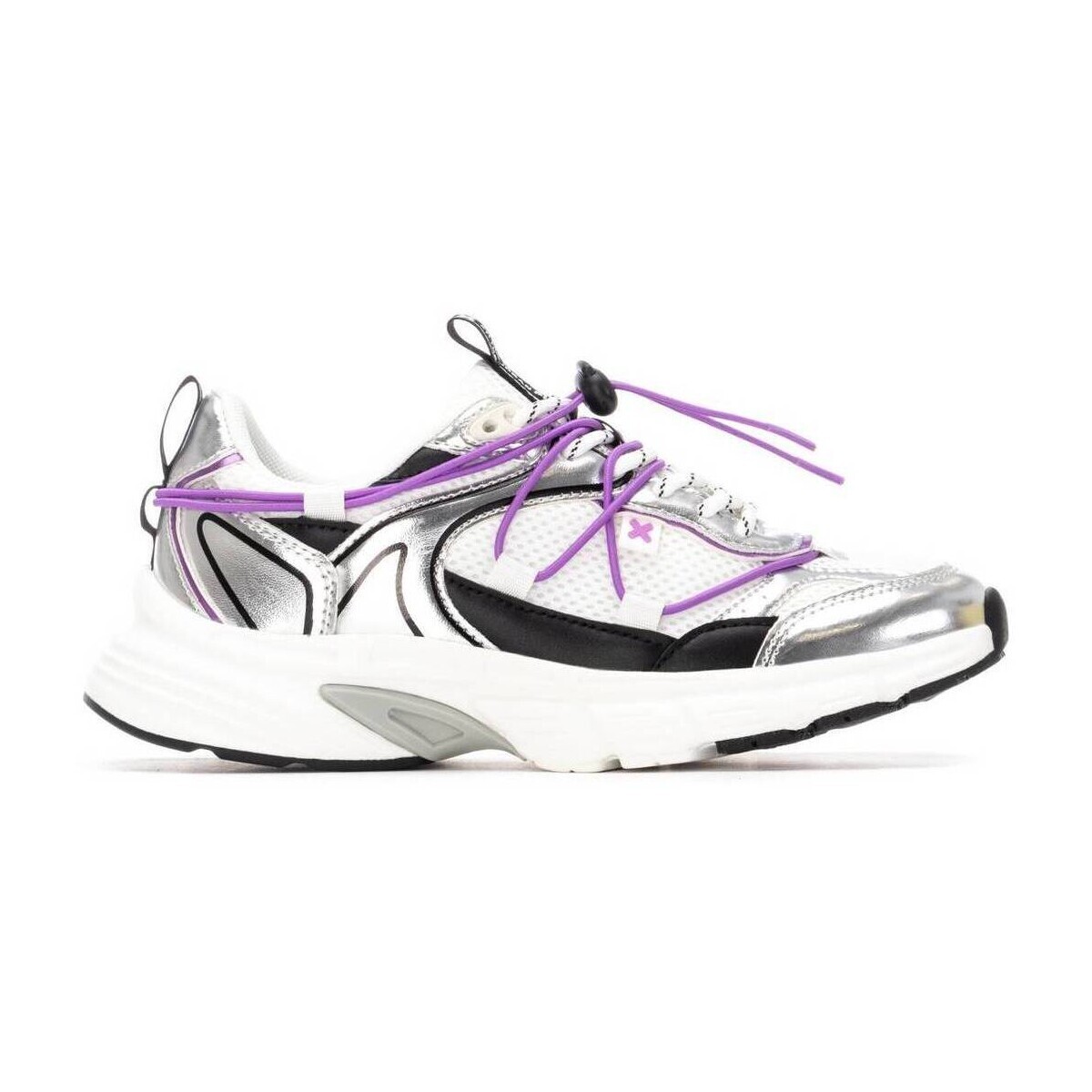 Xti  14453402  Stříbrná