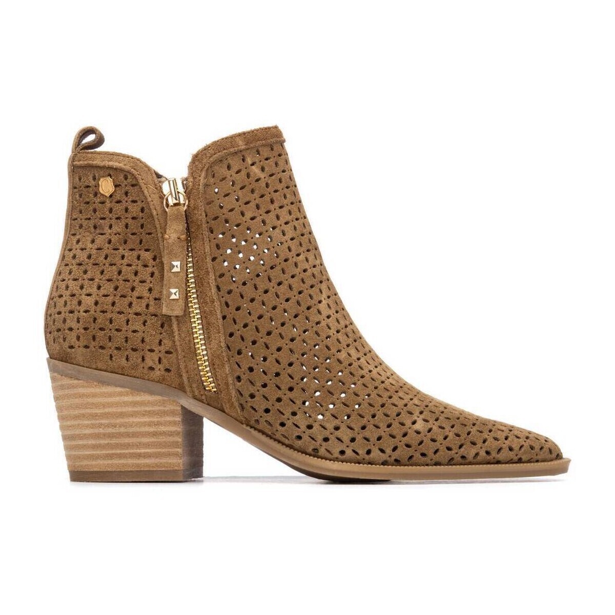 Carmela  16314904  Hnědá