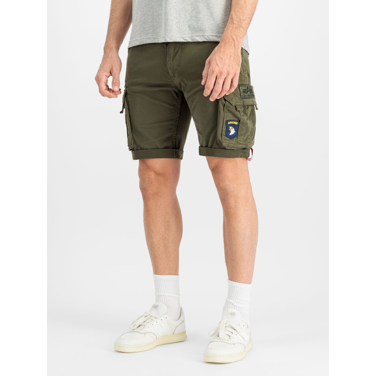 Kraťasy Alpha Industries Crew Patch Short - olivové, 28