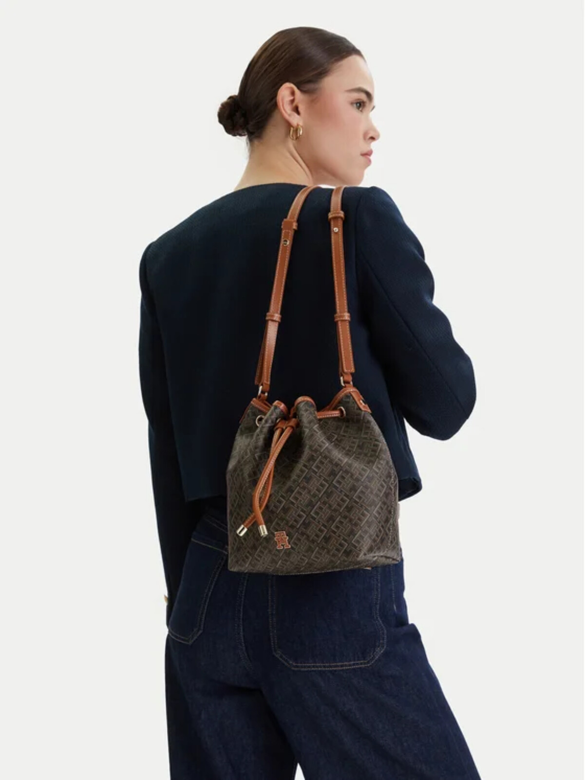 Tommy Hilfiger dámská béžová kabelka AW0AW188470GJ OS