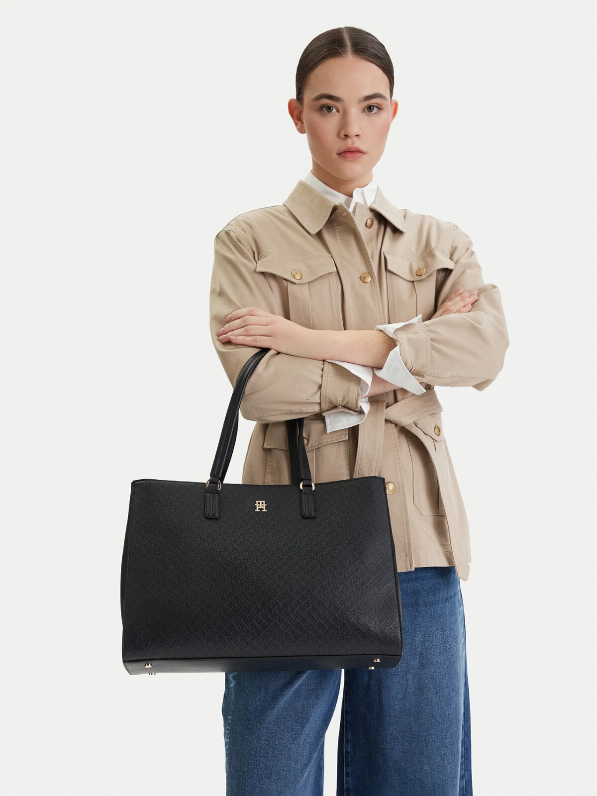 Tommy Hilfiger dámská černá kabelka AW0AW18417BDS OS