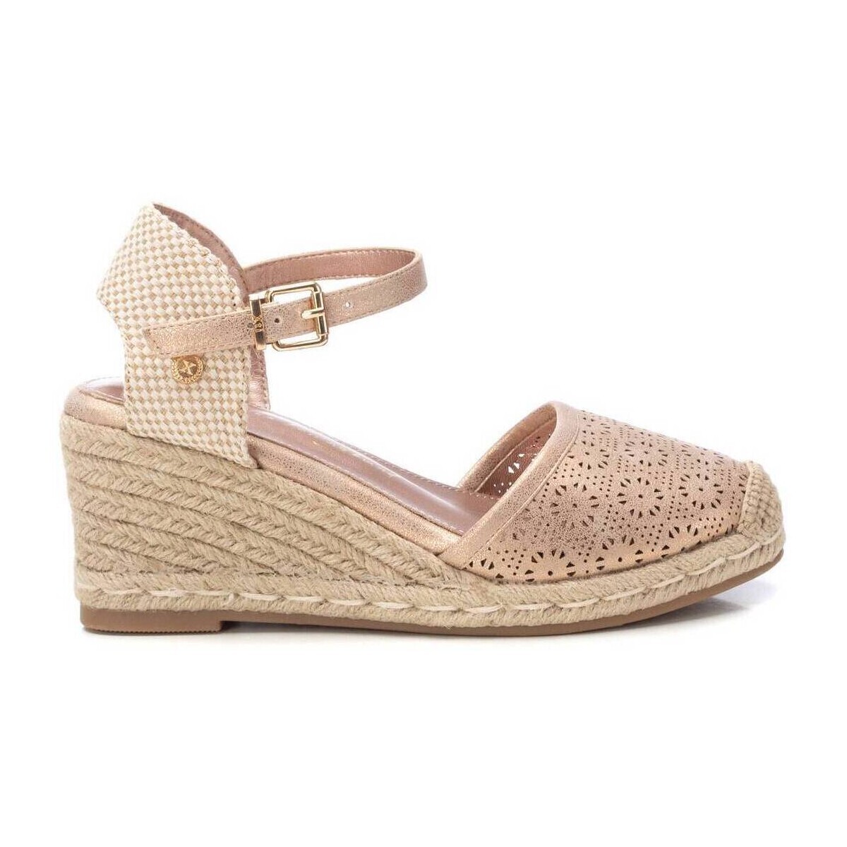 Xti  14384303  Hnědá